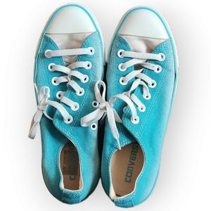 Convers Low Top Baby Blue/ White Ombre Shoes Woken Size 8 Sneakers
